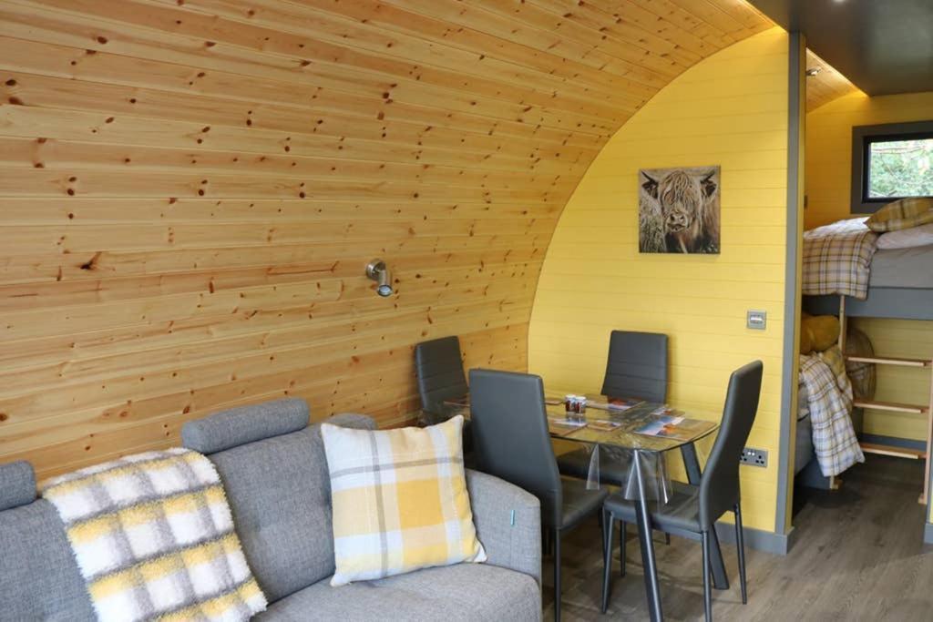 Glampods Glamping Pod - Meet Highland Cows And Sheep Elgin Villa Exterior photo